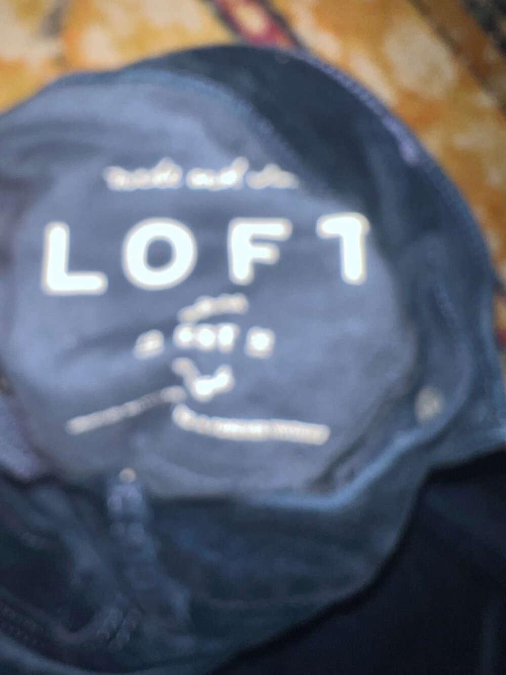 LOFT Dark Blue Velvet Pants Size 6 Worn Once Holiday - Picture 4 of 5